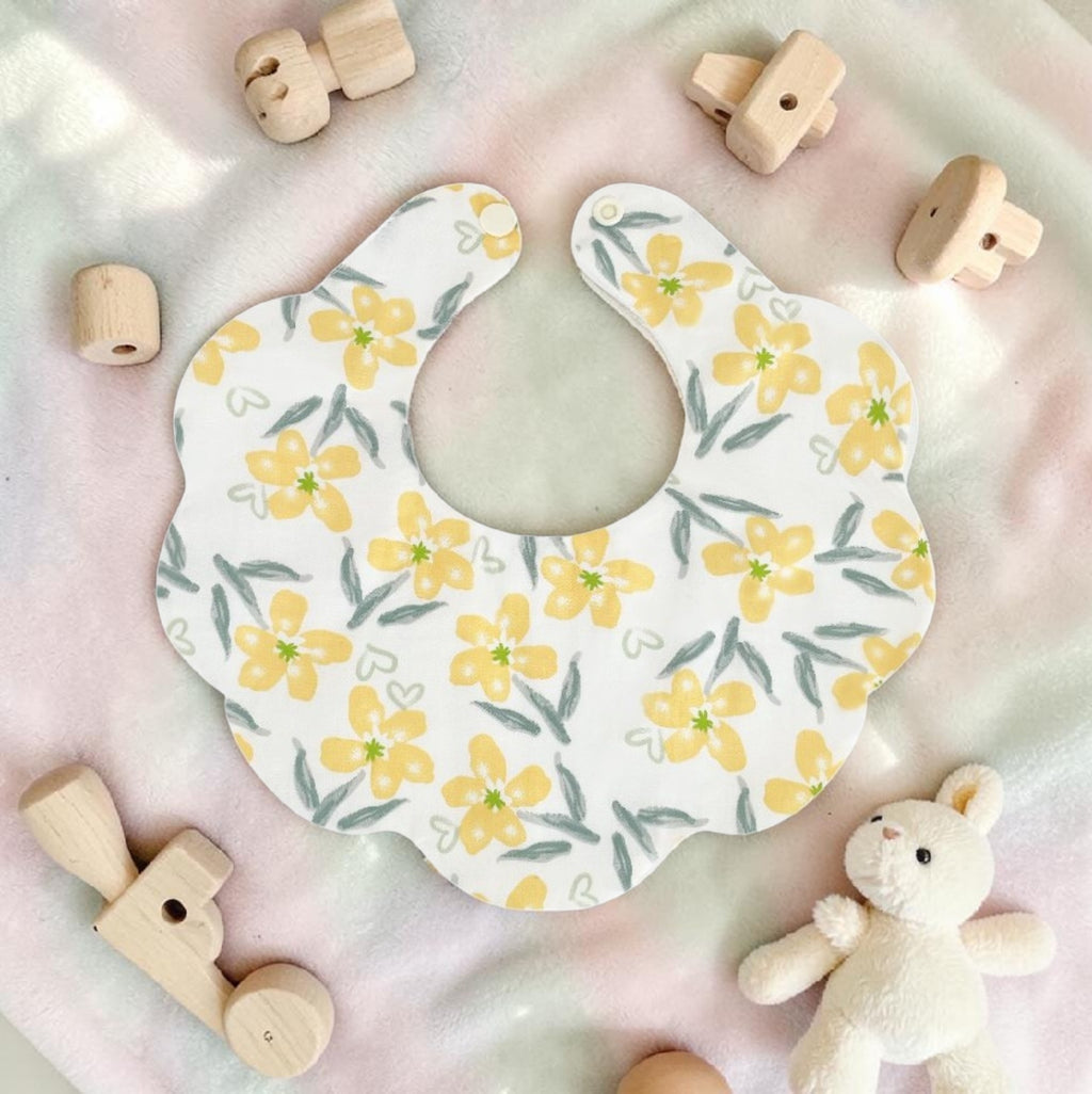 Daisy Dream Bib