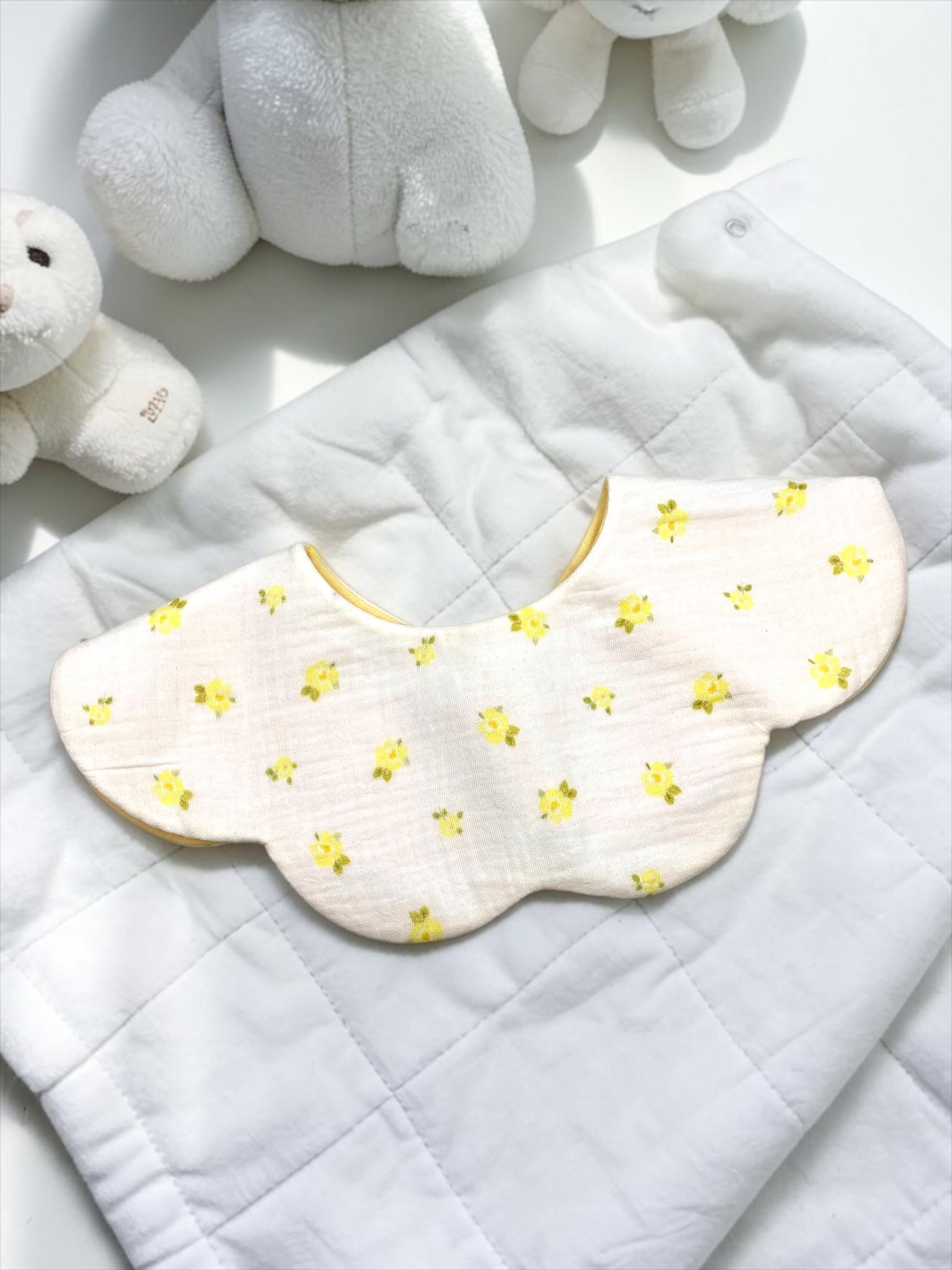 Sunshine Bow Bib Set Of 3